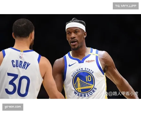 库里和巴特勒领衔勇士首发迎战雄鹿，穆迪确认能上场